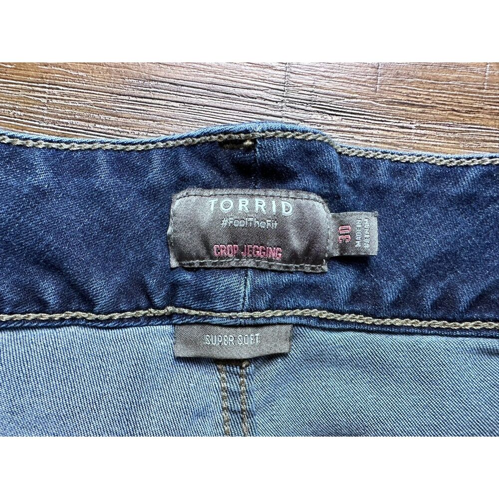 Torrid Crop Jegging Womens Size 30 Dark Wash Super Soft Stretch Jeans